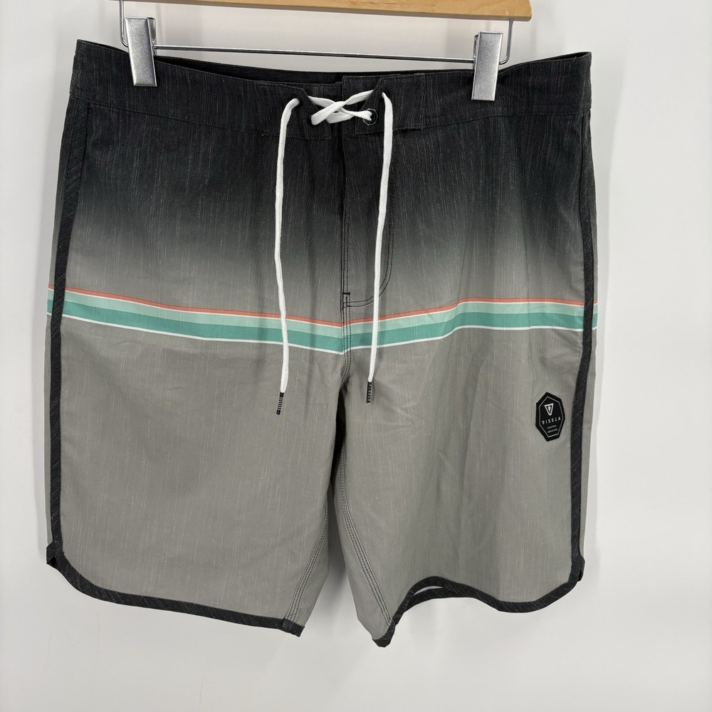 Vissla Board Shorts Mens 33 Stretch Drawstring Surf Swim‎ Trunks Hybrid Striped